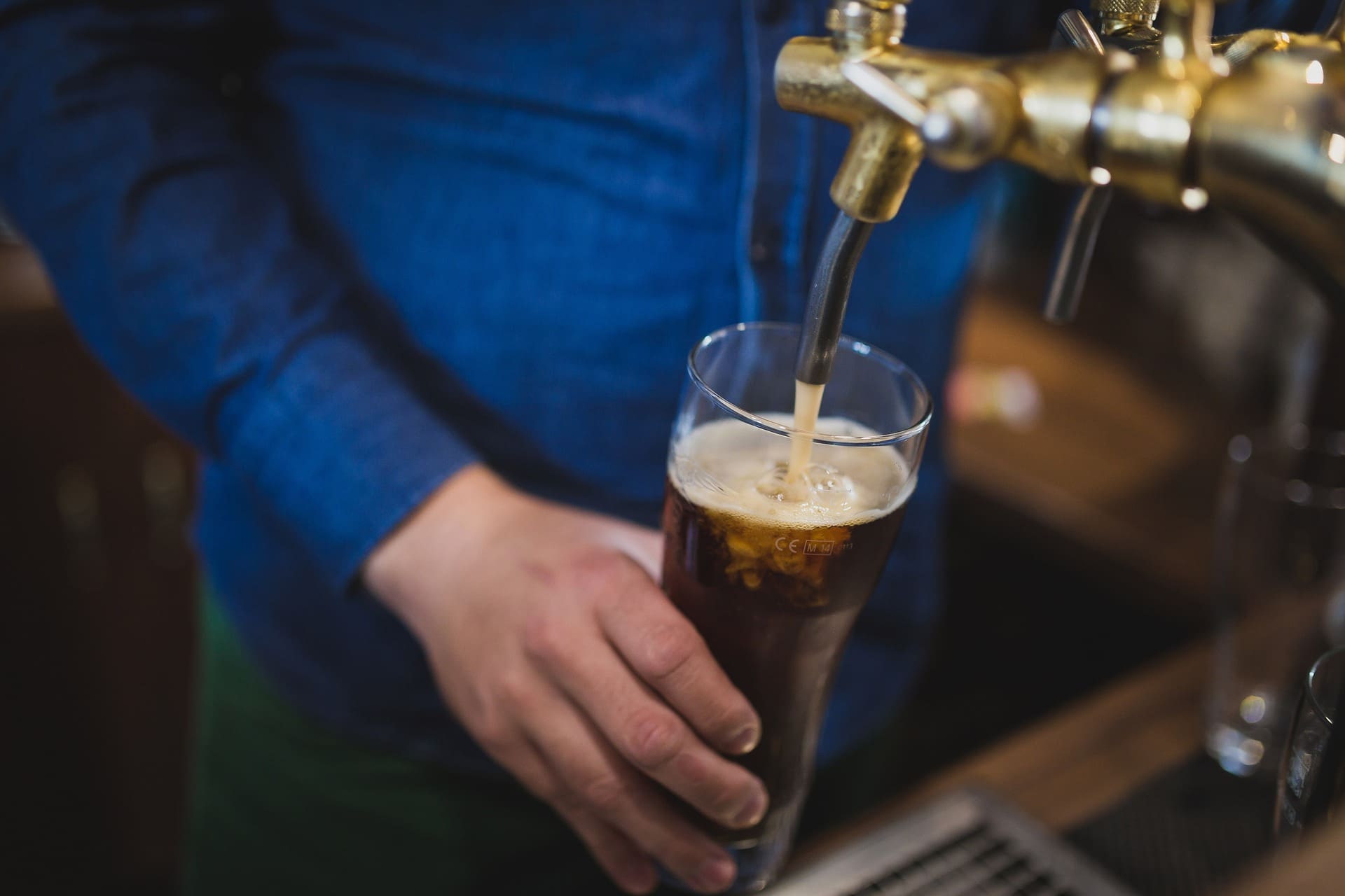 pouring-keg