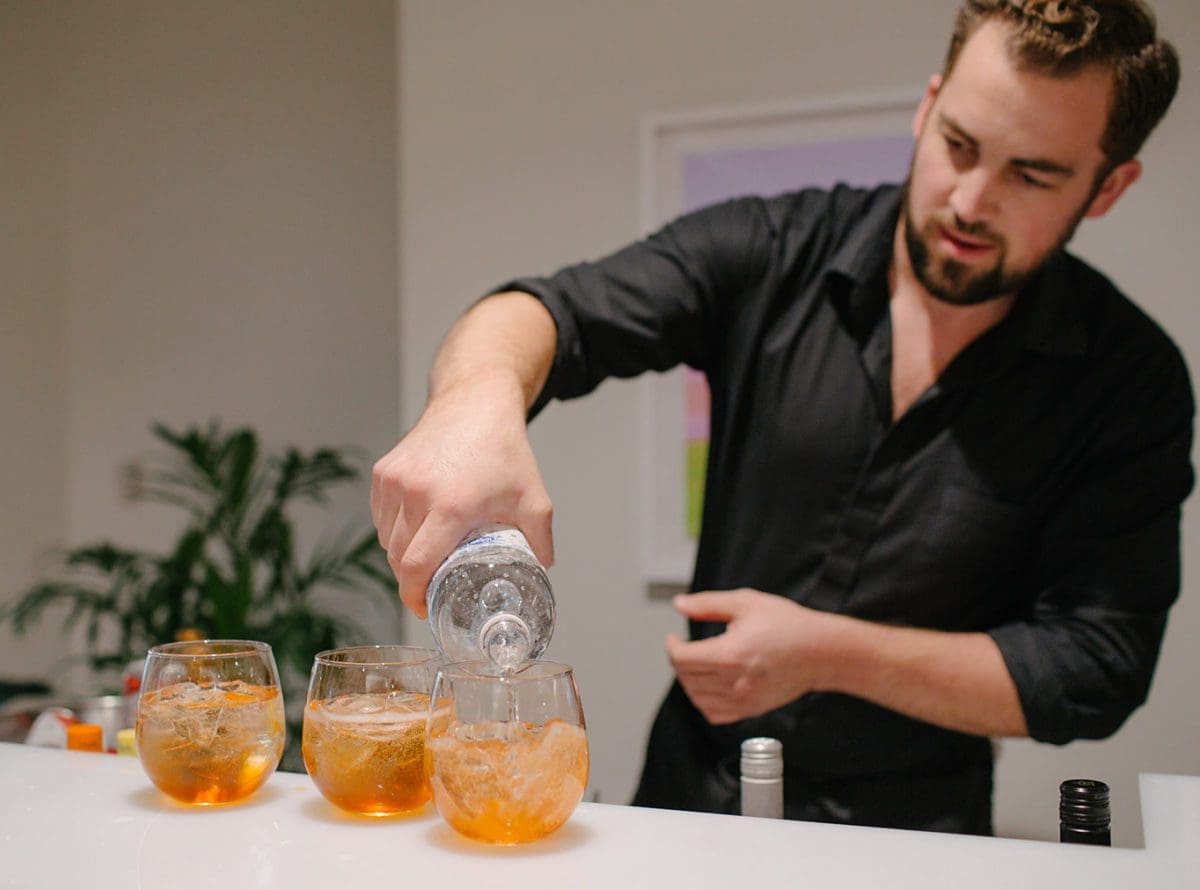 Aperol Spritz Cocktails are perfect for weddings or parties